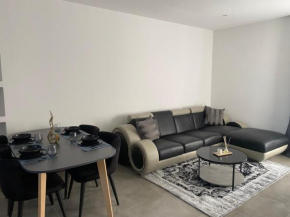 Modern and Cosy Apartment